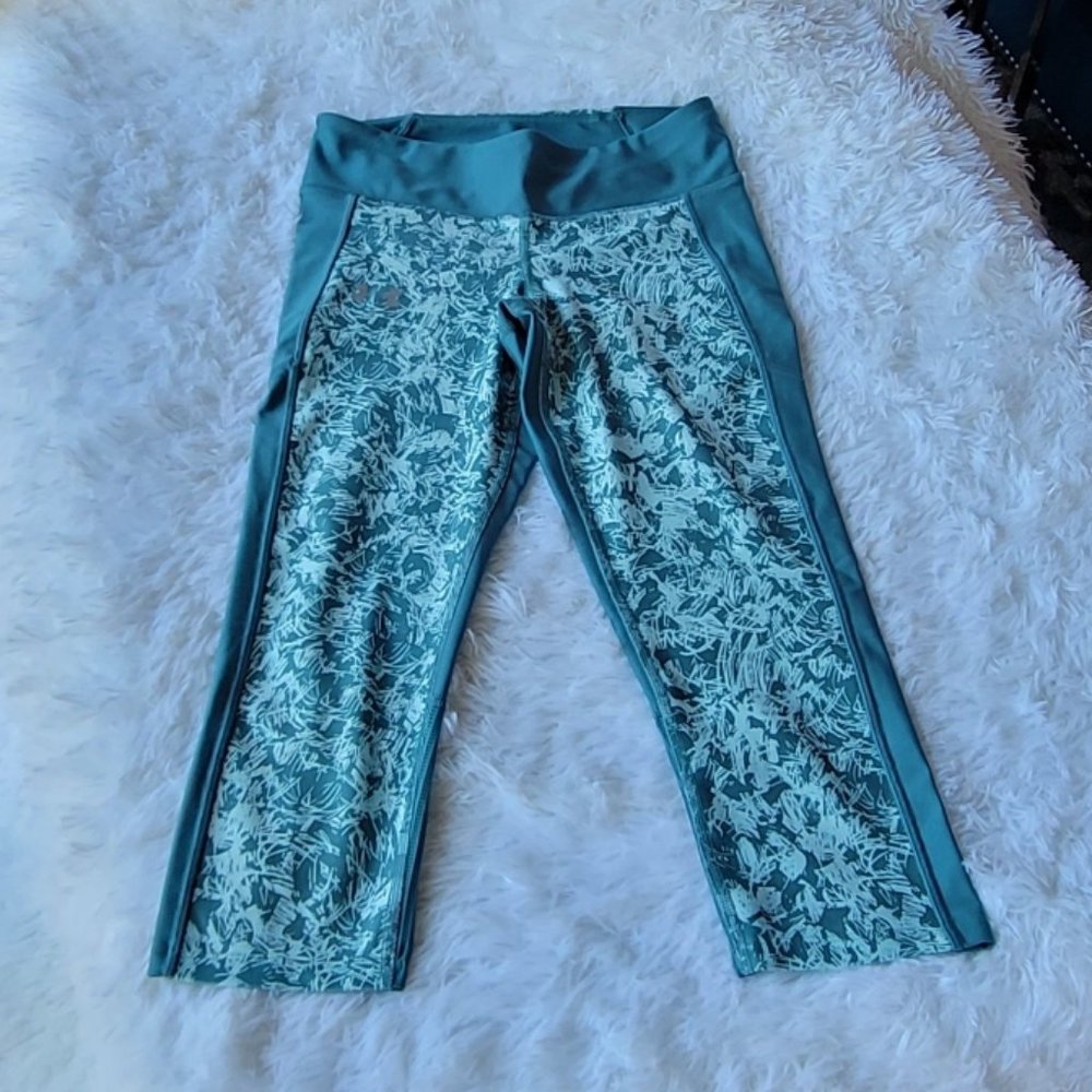 Under Armour Capri Leggings Size Medium